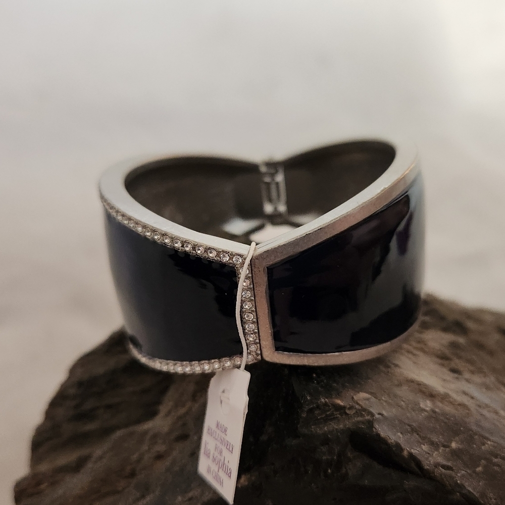 NWT Lia Sophia "Oceanique" Navy Blue Cuff Bracelet with cut crystals